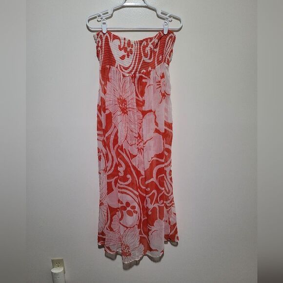 Women's Floral Swim Cover-Up in Red and White - Picture 2 of 2